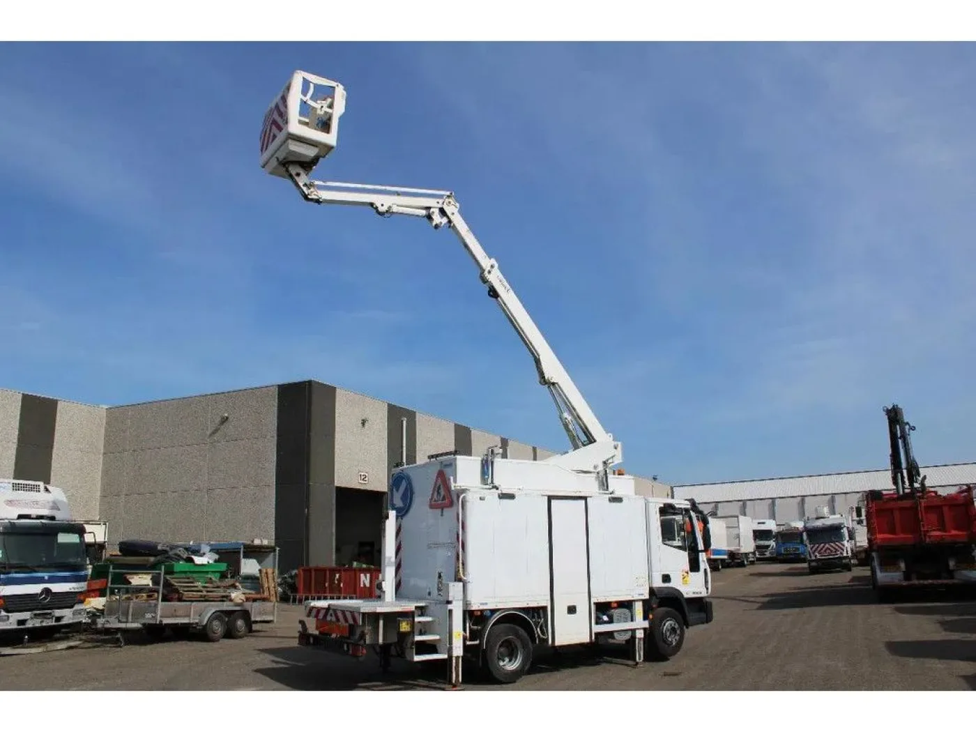 Iveco Eurocargo 120EL18 + COMET 14 METER + EURO 5 - 7