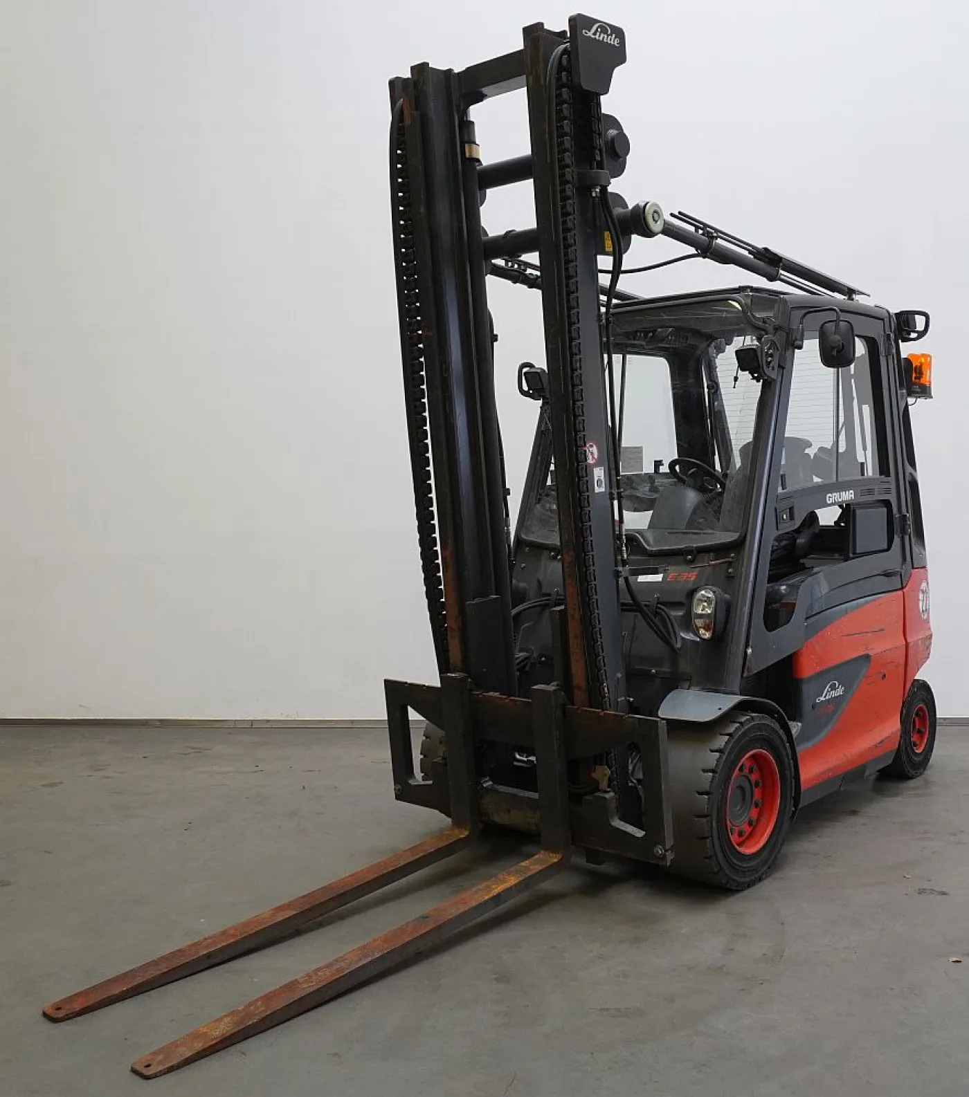 Frontstapler Linde E 35/600 H 388 (2014) - 1