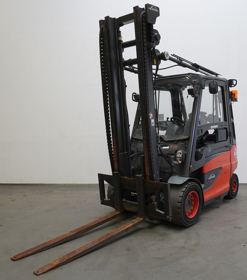 Frontstapler Linde E 35/600 H 388 (2014)