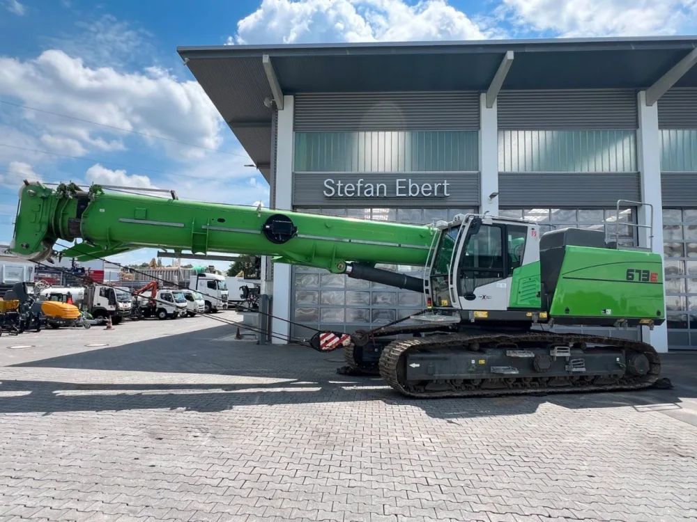 Sennebogen 673e / 4.093h / 2018 / Klappspitze / 44m