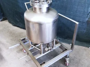 SERBATOIO AUTOCLAVABILE CARRELLATO – MOD. 100 LT