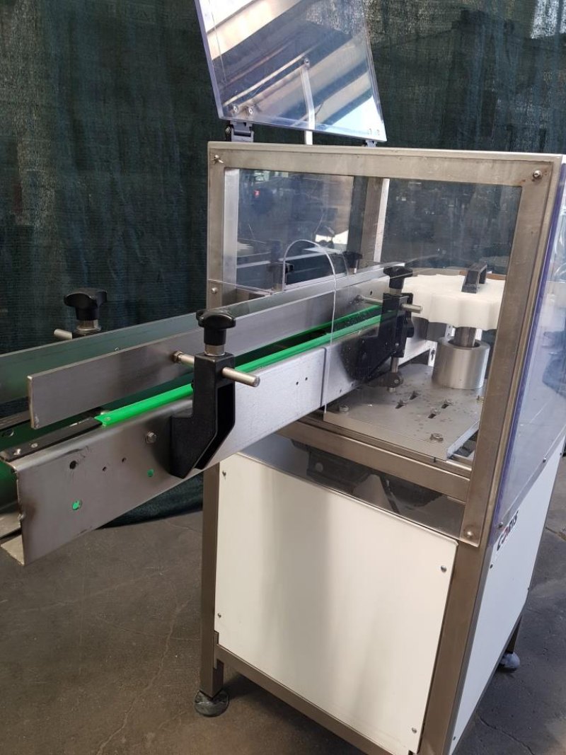 NASTRO CONVOGLIATORE FLACONI ANGOLARE – CORIS