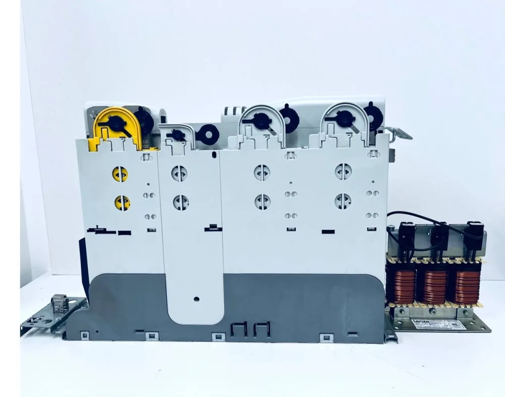 Lenze Umrichter Single Drive Highline E94ASHE0074 mit Transformer