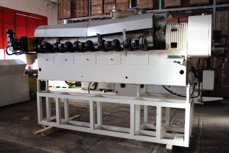 2000 BATTENFELD 90mm; L/D 30; Cambia ES0031
