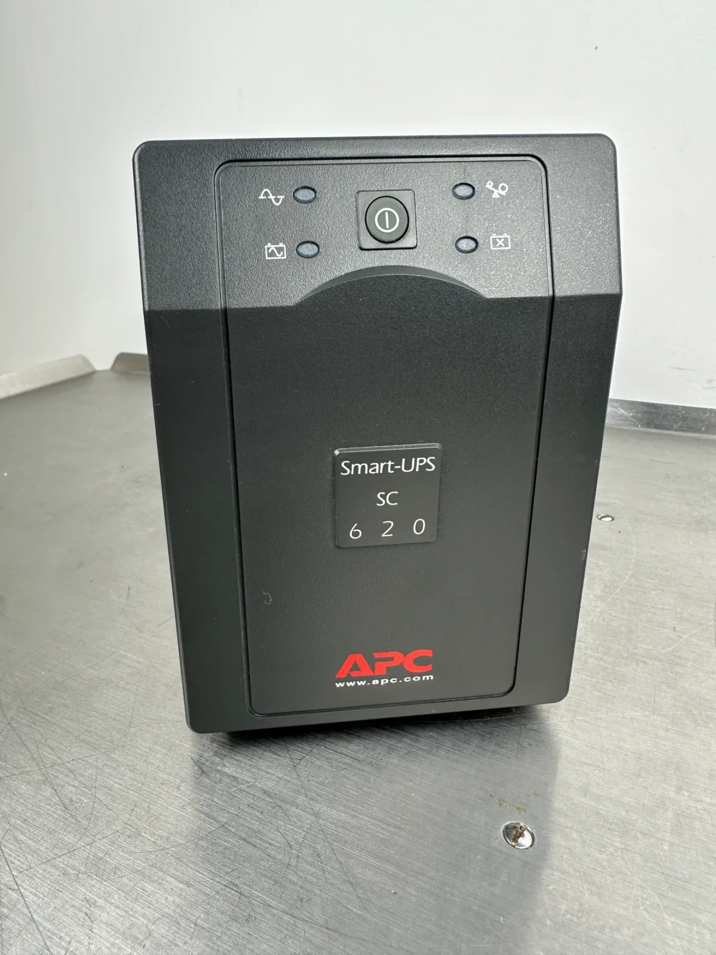 APC Smart-UPS SC 620 – USV 620 VA / 390 W – Modell SC620I - 2