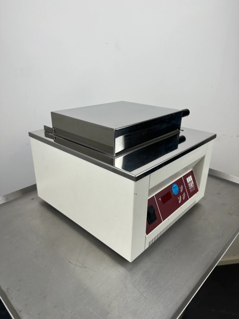 GFL 1002 Labor-Wasserbad – 1,0 kW – Edelstahl – digital geregelt