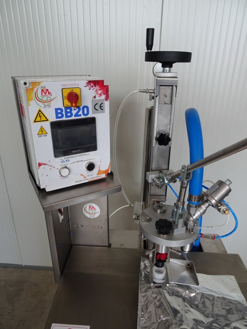FILLING BAG IN BOX SEMIAUTOMATIC BB20 NEW MACHINE