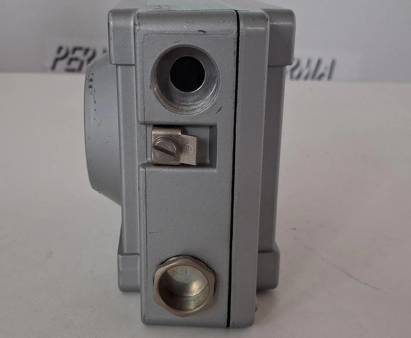 Endress+Hauser NIVOCOMPACT FTM 230 Z Level Switch - 3