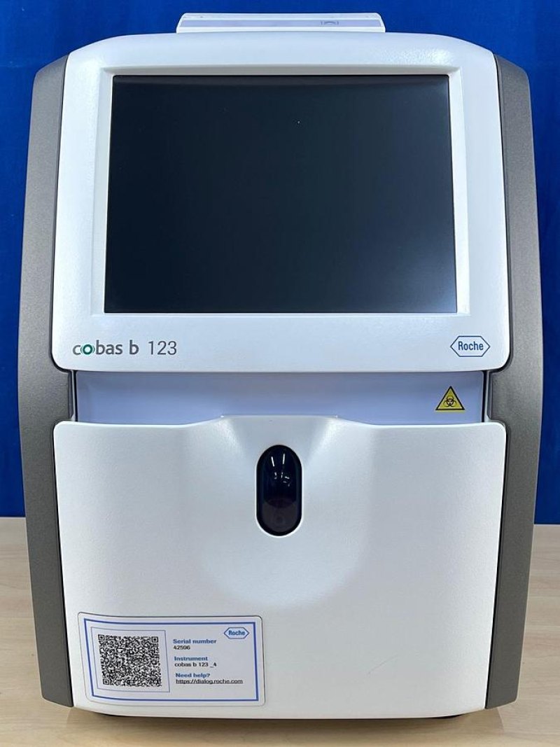 Roche Cobas b 123 (4) POC system YOM: 2020