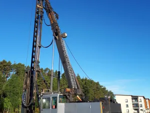 Junttan PM-23LC Hammer Piling Rig