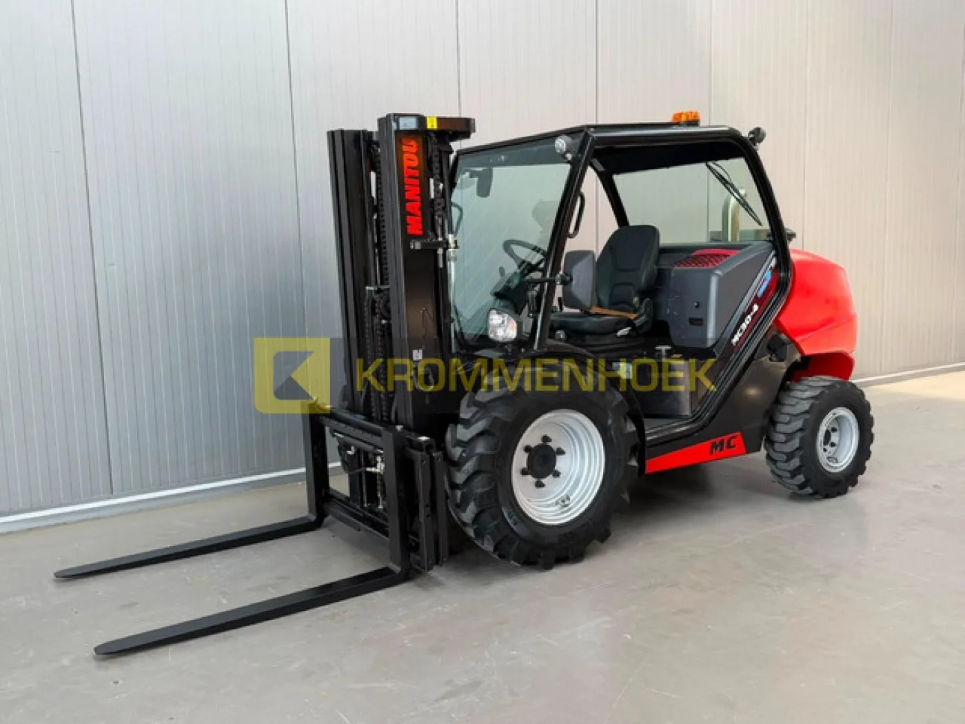 Manitou MC 30-4 ST5 - 2
