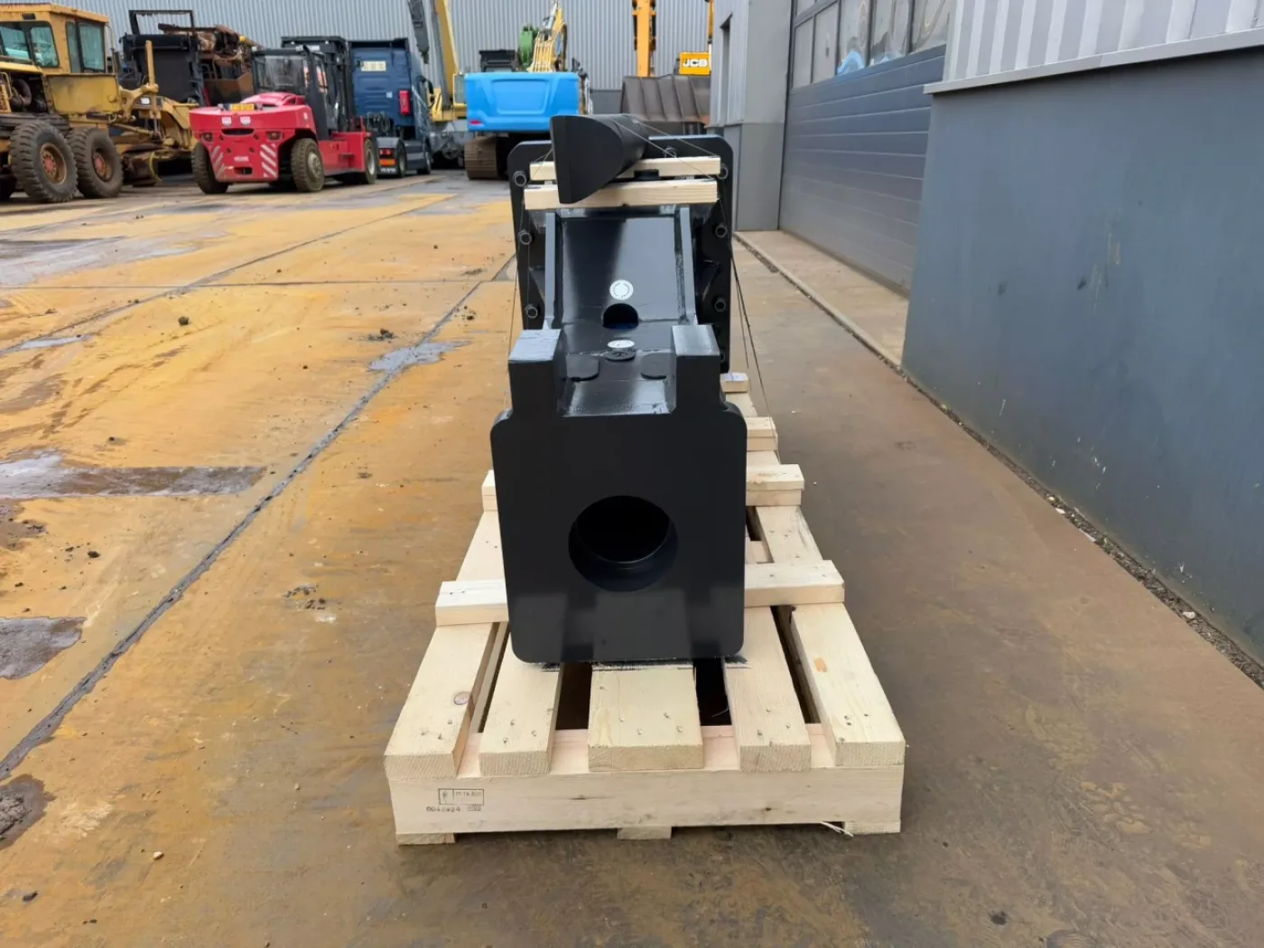 Hammer HS2400 fits 22-32 Ton excavator - 5