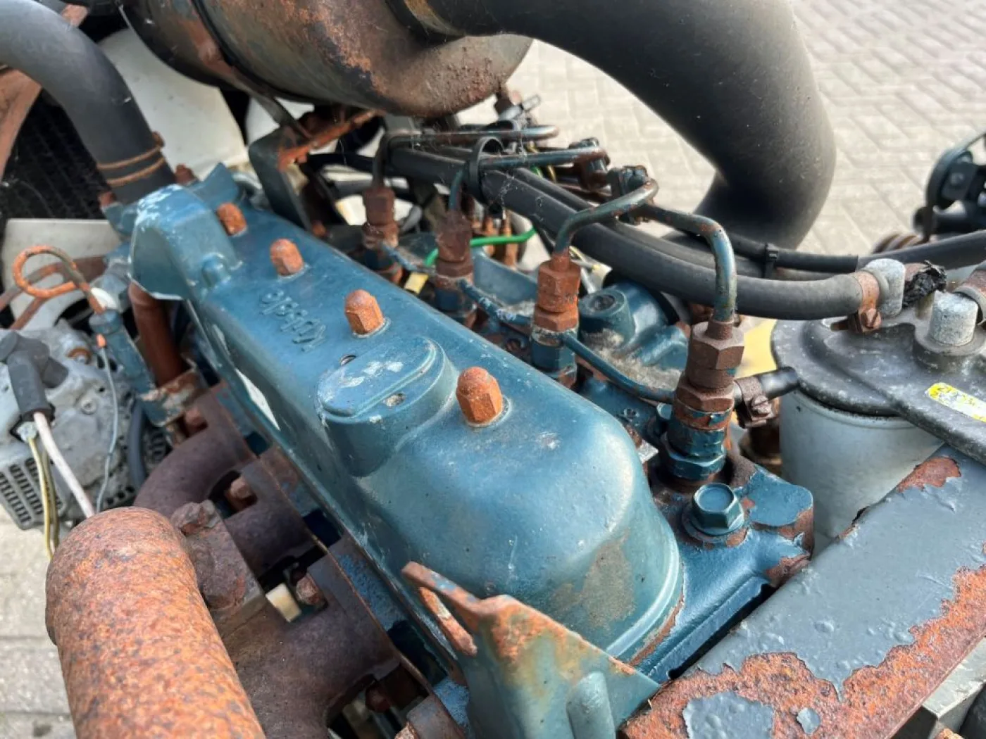 Kubota V1505 - 4