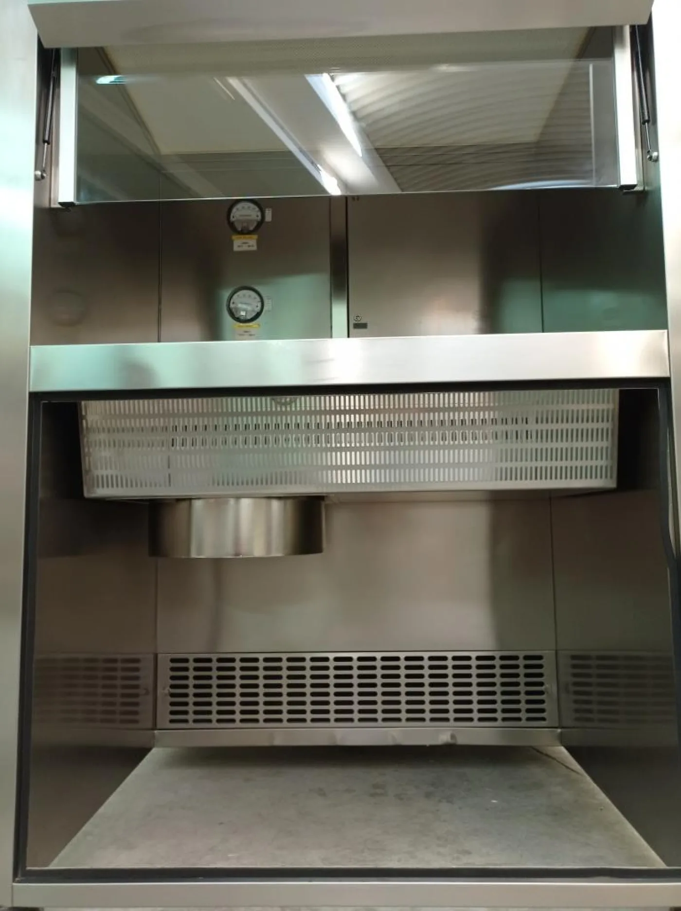 CAPPA DI SICUREZZA BIOLOGICA – STERIL – MOD. DISPENSING - 5