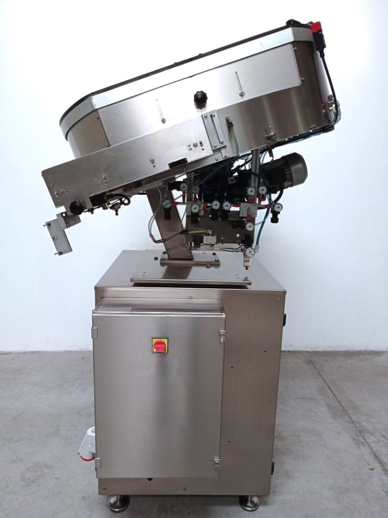 ORIENTATORE ALIMENTATORE PER TAPPI – SARG Mod. STM120