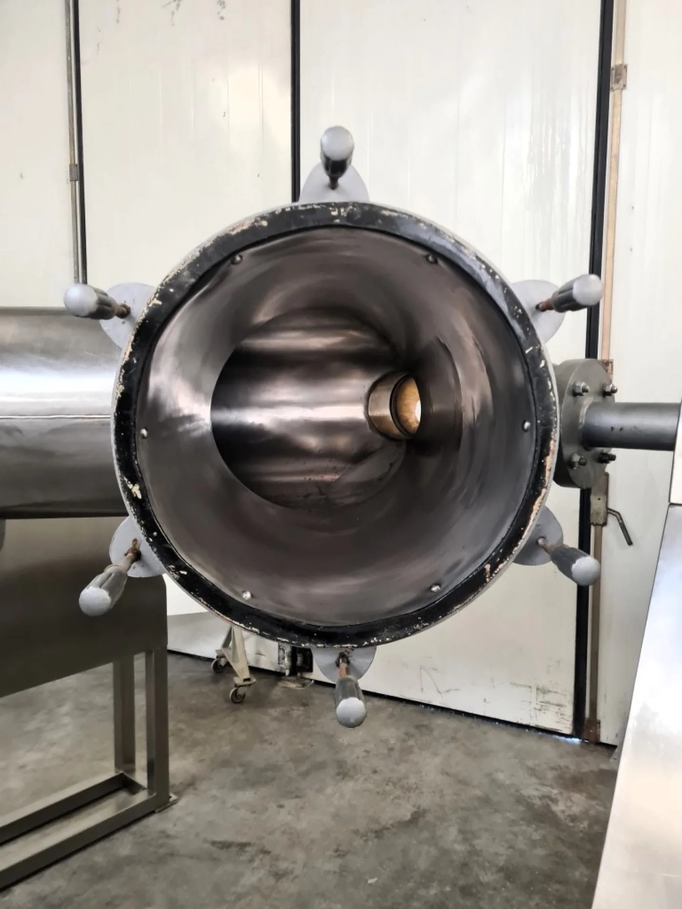 MESCOLATORE A V – MOD. 350 LT - 2
