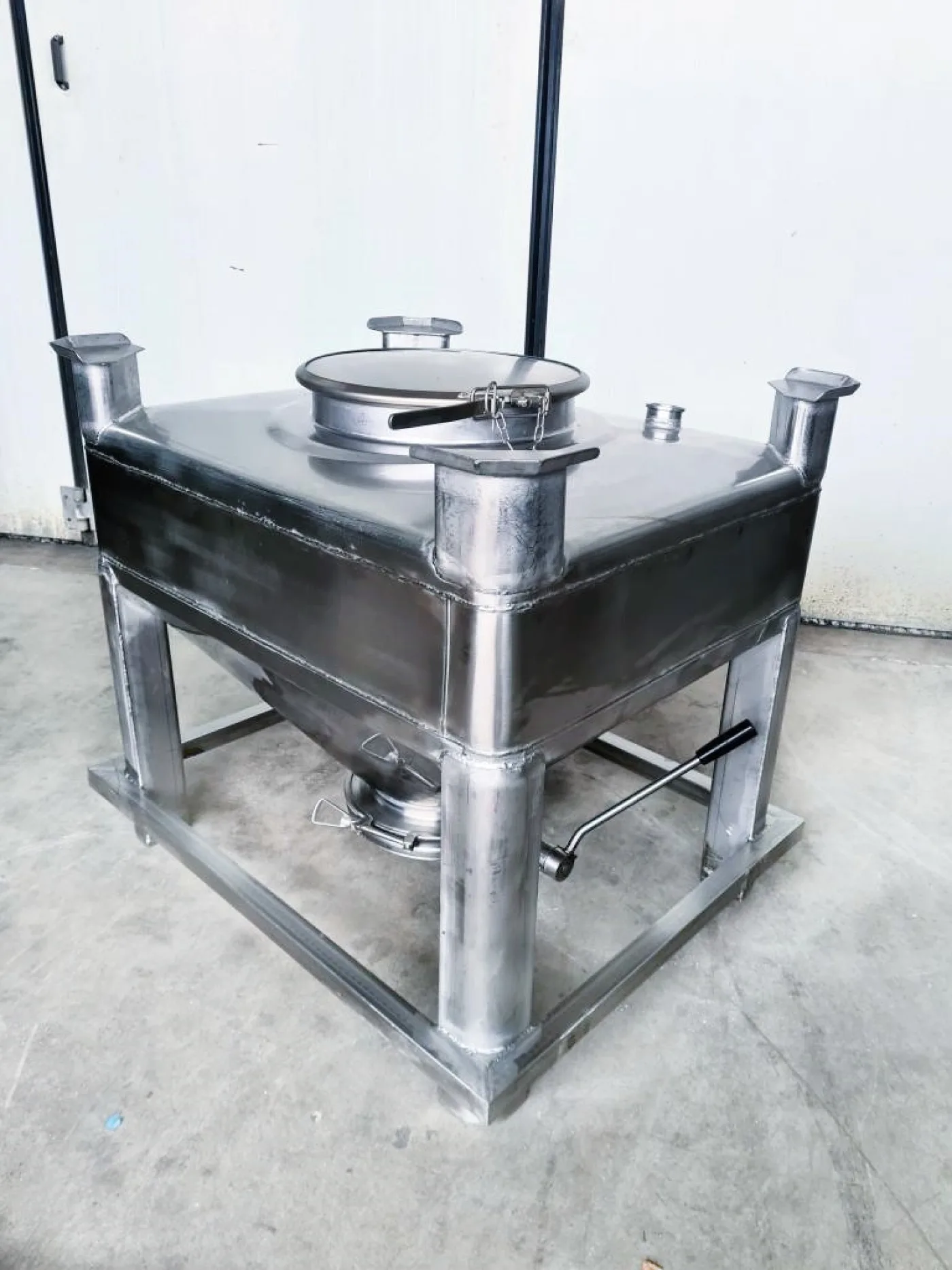 BIN – IBC (CONTENITORE PER MERCE SFUSA) – MOD. 200 LT - 7