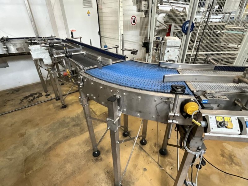 2015 Krones Krones 420mm Convoyeur Belt from Case Packer to Palletiser - Line 5