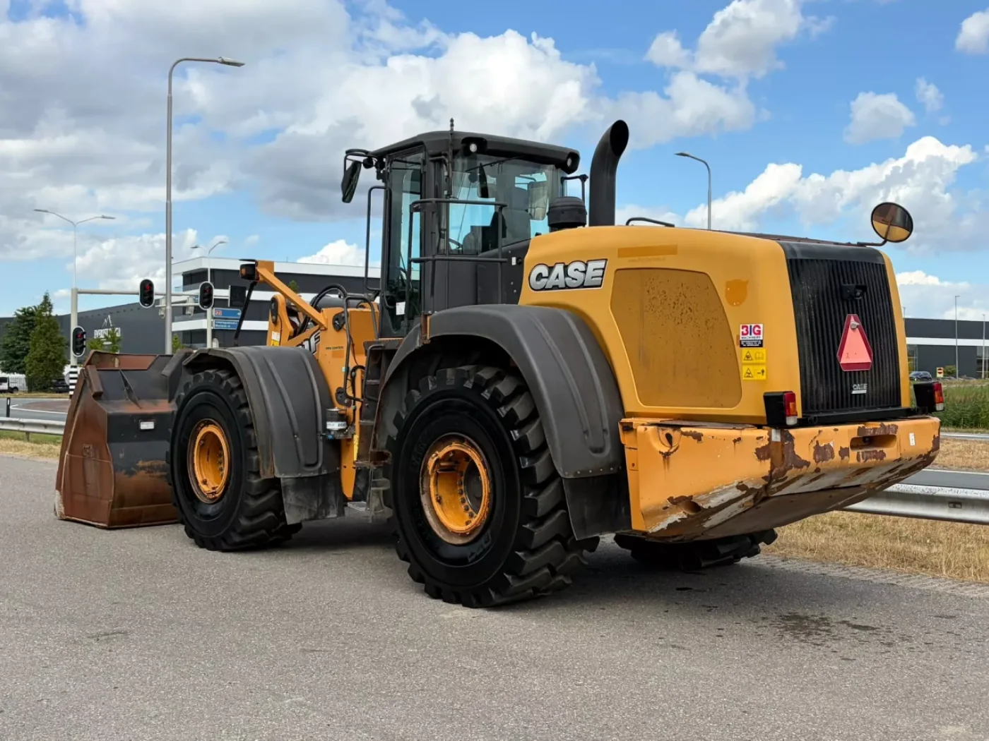 Case 1021F - 3