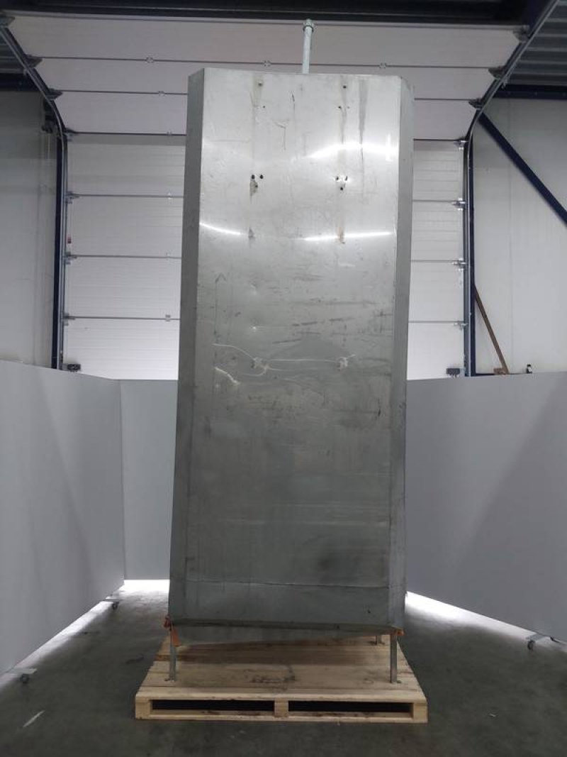 Carcass wash unit