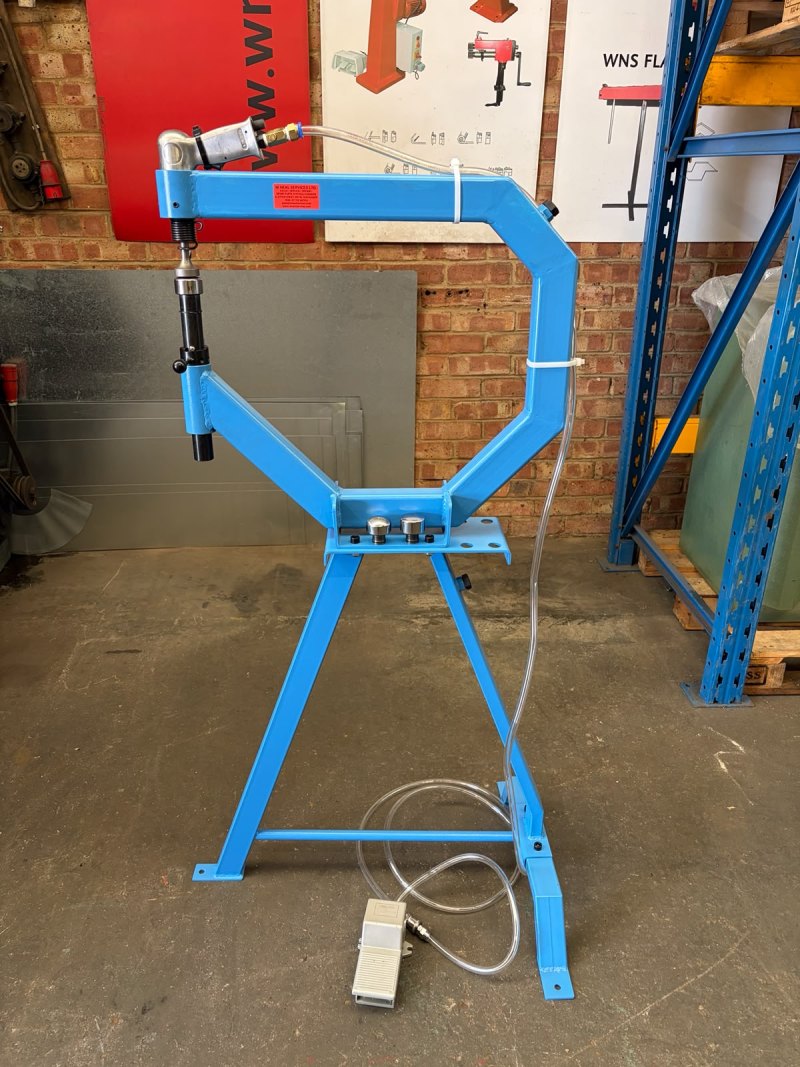WNS Pneumatic Planishing Hammer 508mm - WNS - W. Neal Services Ltd
