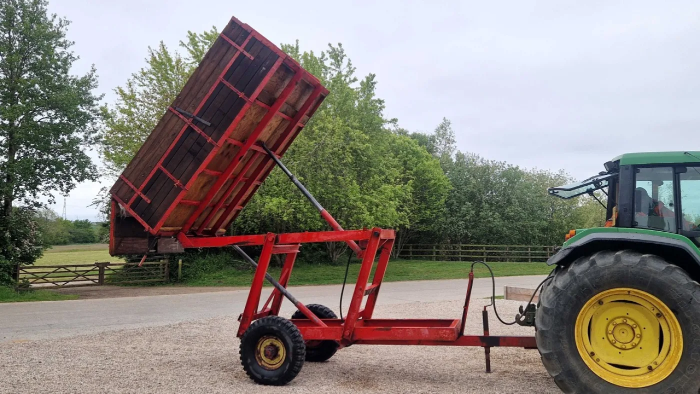 4-ton Wooden Side High Type Trailer - 1