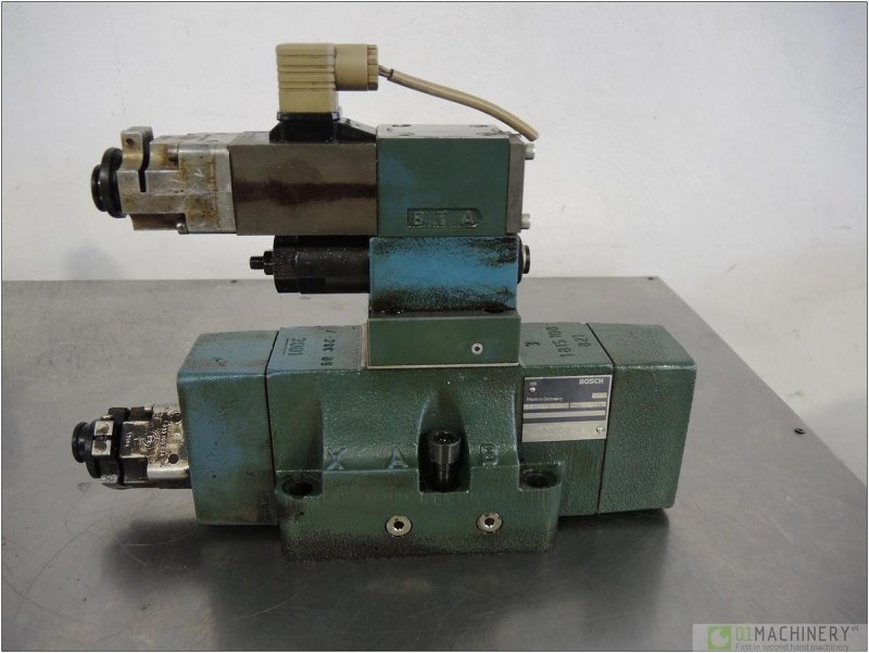 2010 BOSCH 0811404 105 + 402 AI1753