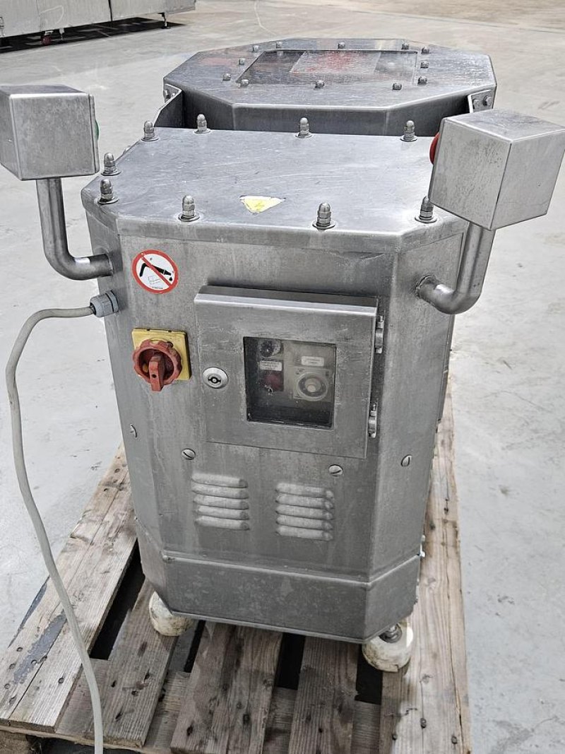 2008 Technoceam Centrifuge
