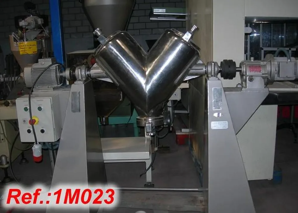 MEZCLADOR EN V DE 50L APROX. CON INTENSIFICADOR