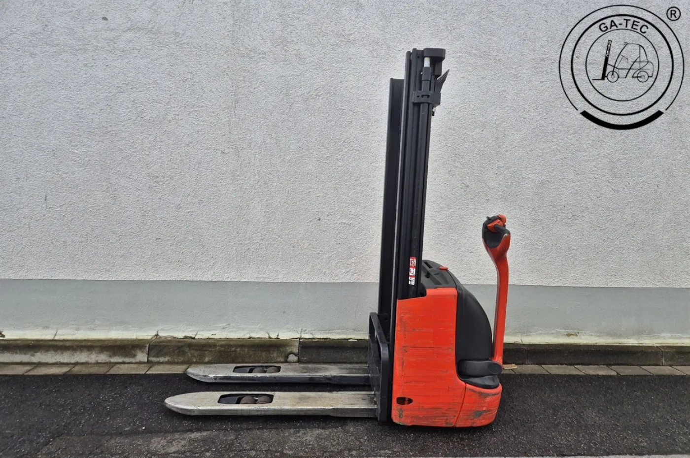 Linde L12 - 2
