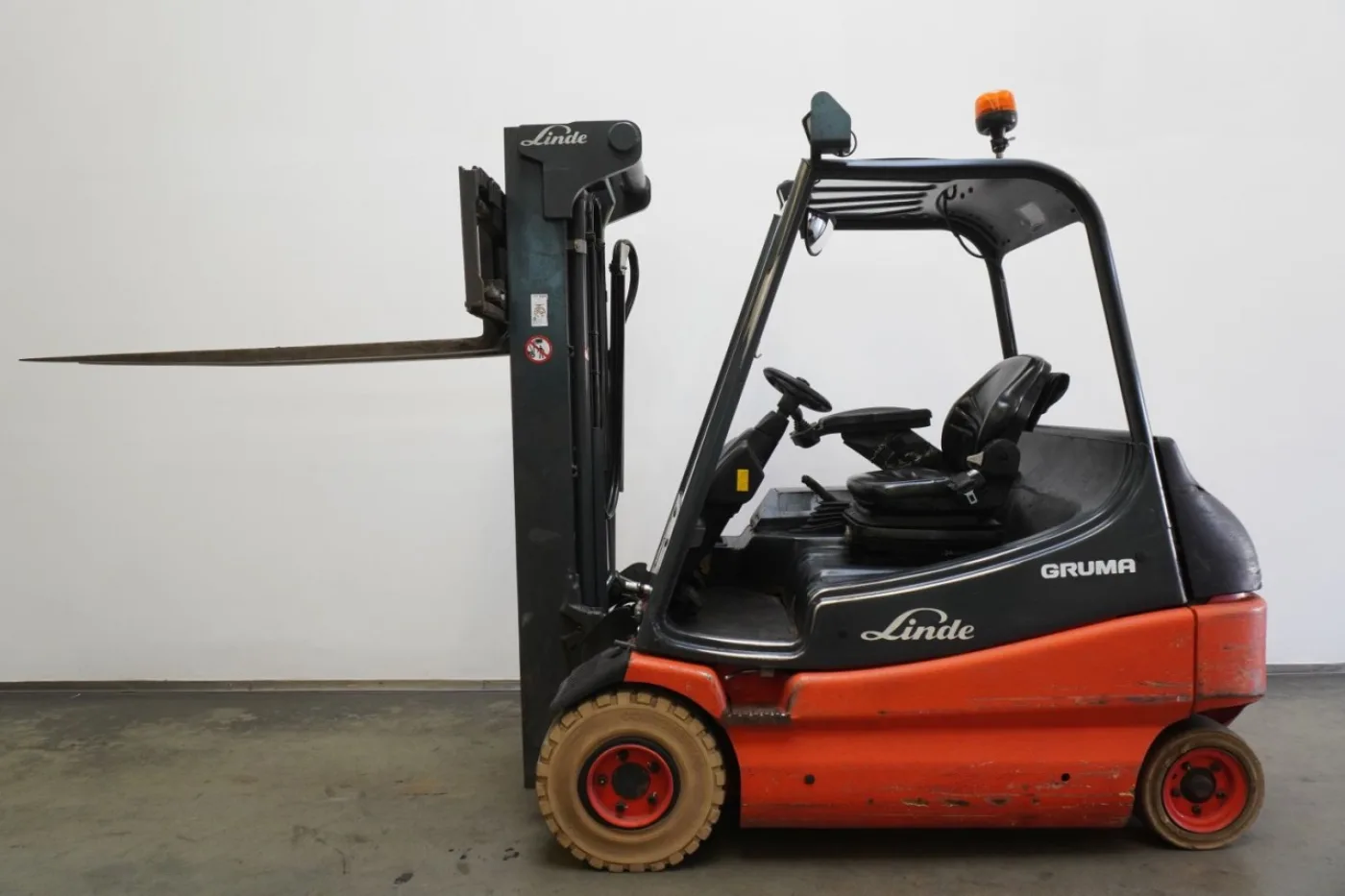 Frontstapler Linde E 25 336-02 (2011) - 3