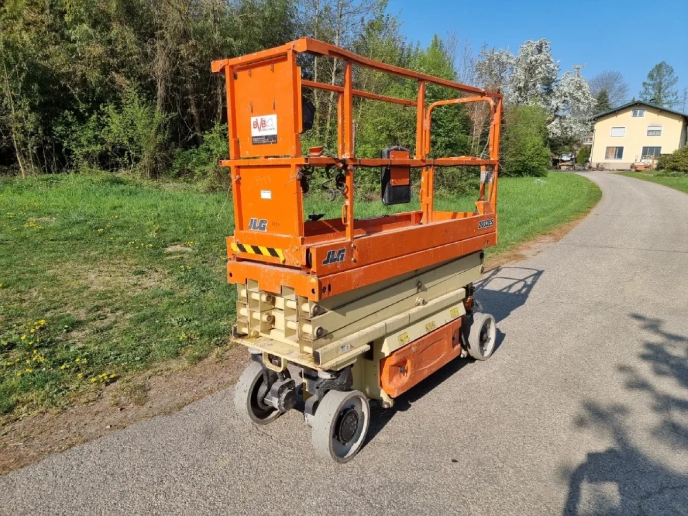 JLG - 2032 ES - 6