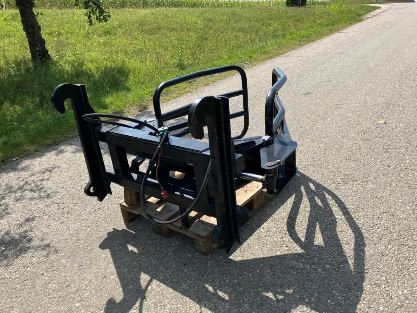 Großballenzange mit JCB Q-Fit - 2