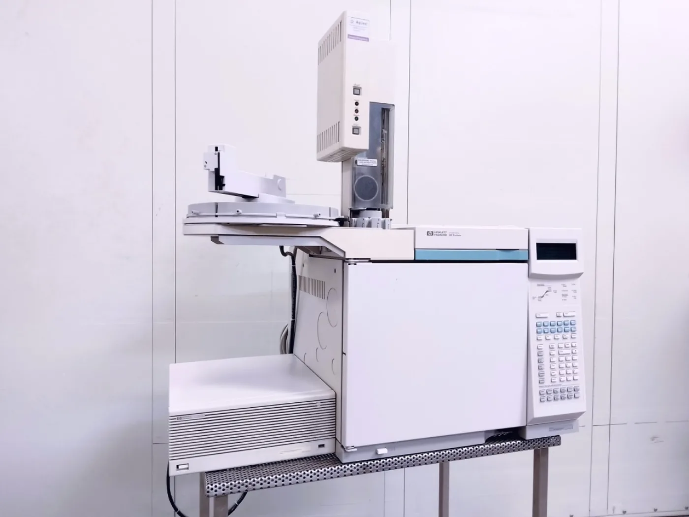 GAS CROMATOGRAFO – HEWLETT PACKARD – MOD. HP 6890 SERIES - 1