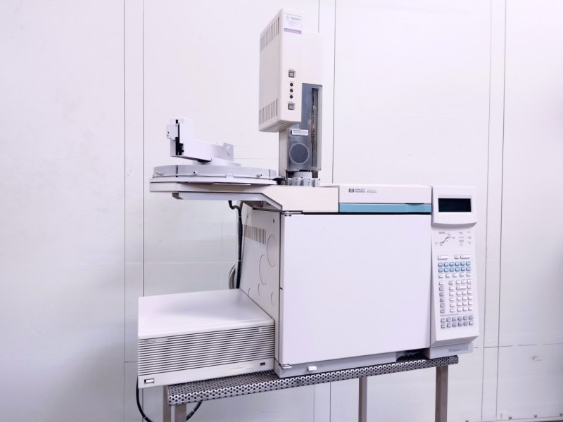 GAS CROMATOGRAFO – HEWLETT PACKARD – MOD. HP 6890 SERIES
