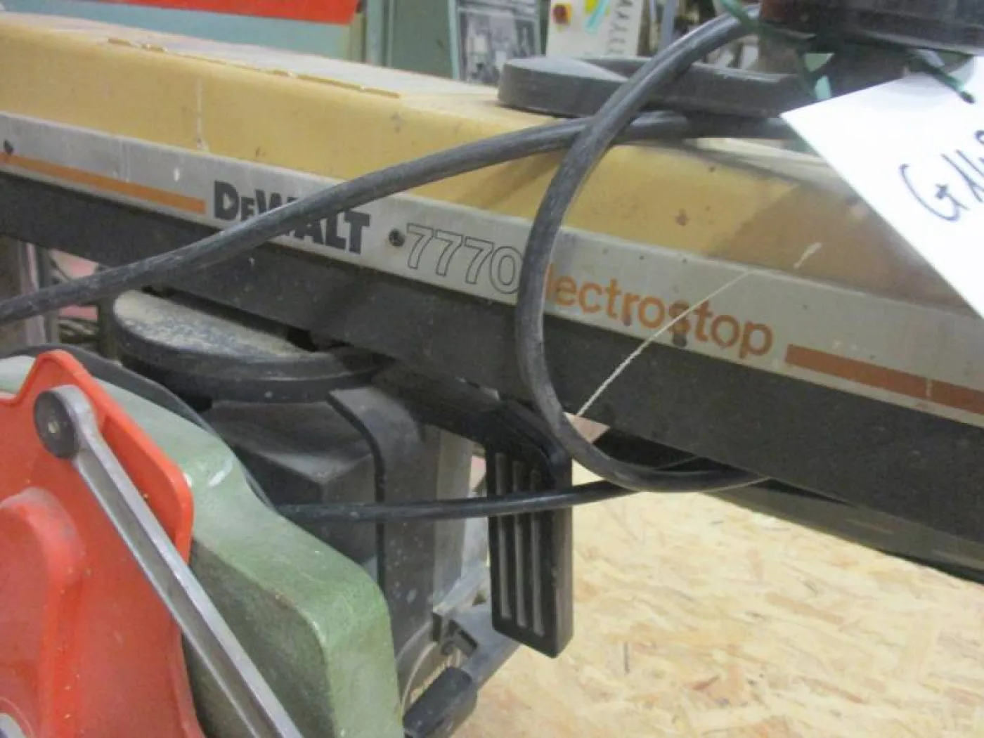RADIALE DEWALT DA 400 MONOFASE - 3
