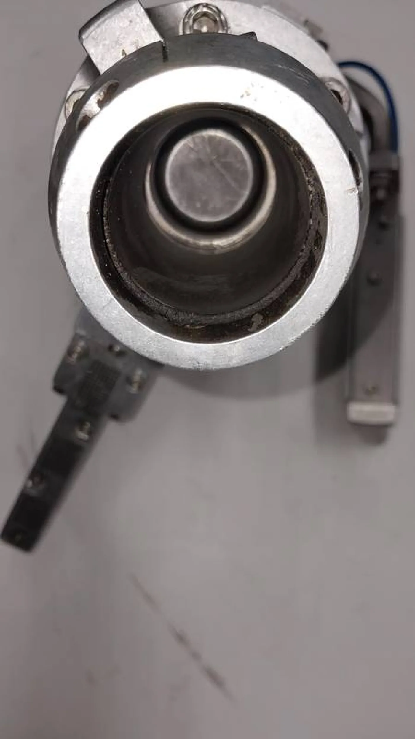 Pneumatic stunner - 4