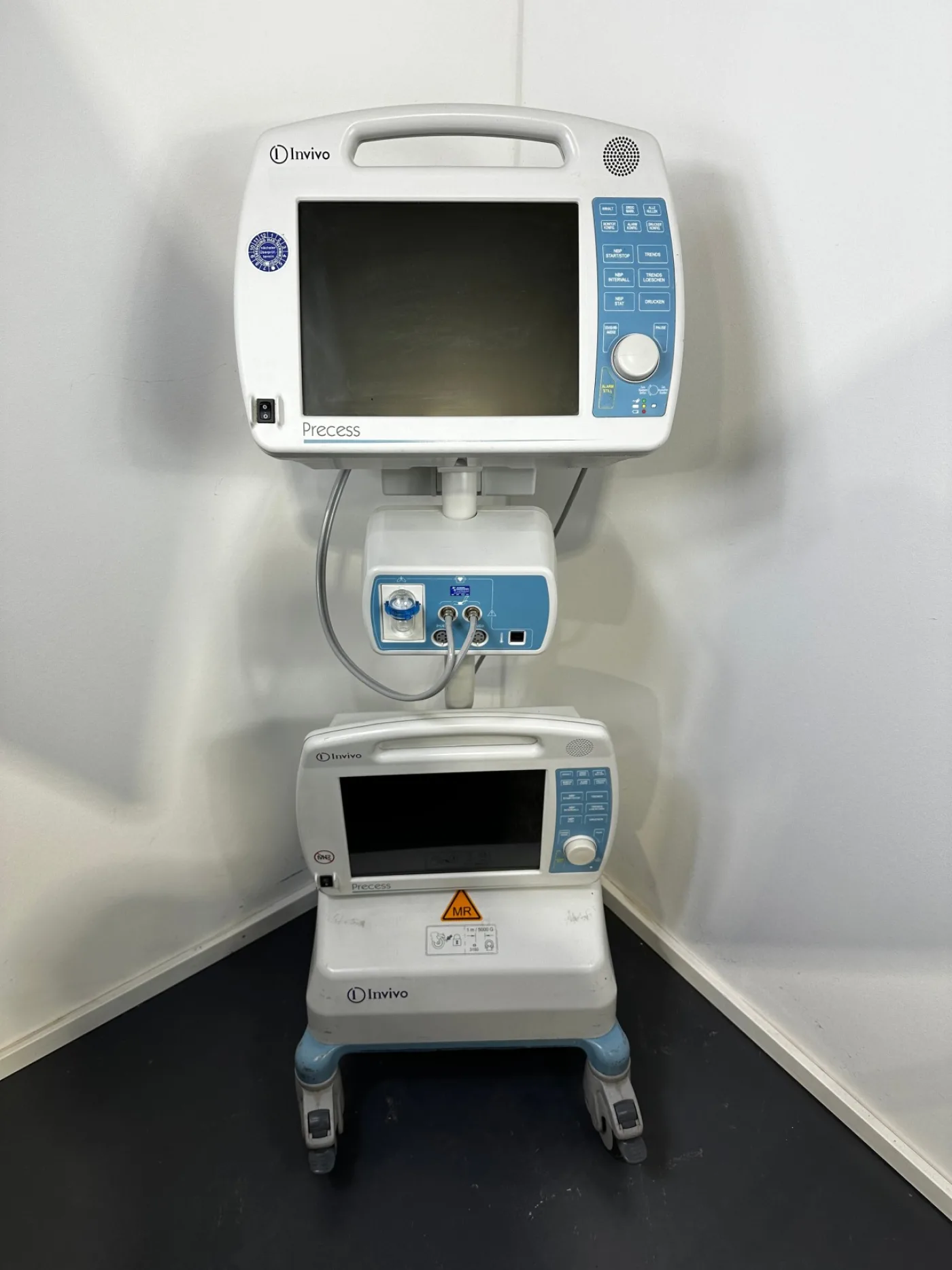 Philips Invivo Precess 3160 Patientenmonitor MRT - 1