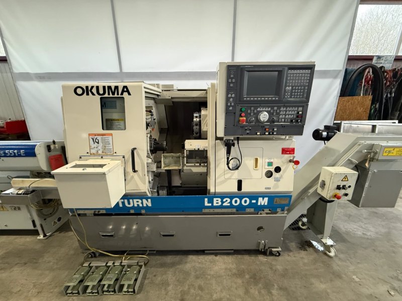 023340 - OKUMA LB 200 M