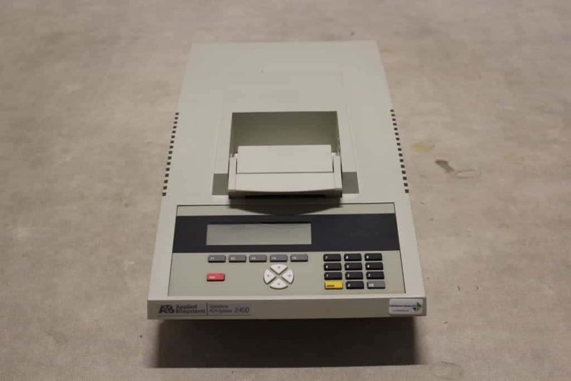 Perkin Elmer GeneAmp 2400 PCR Systeem