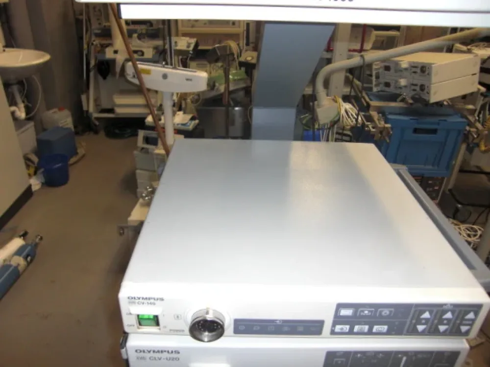Olympus CV-140 Endoskopie Videoprozessor (1)