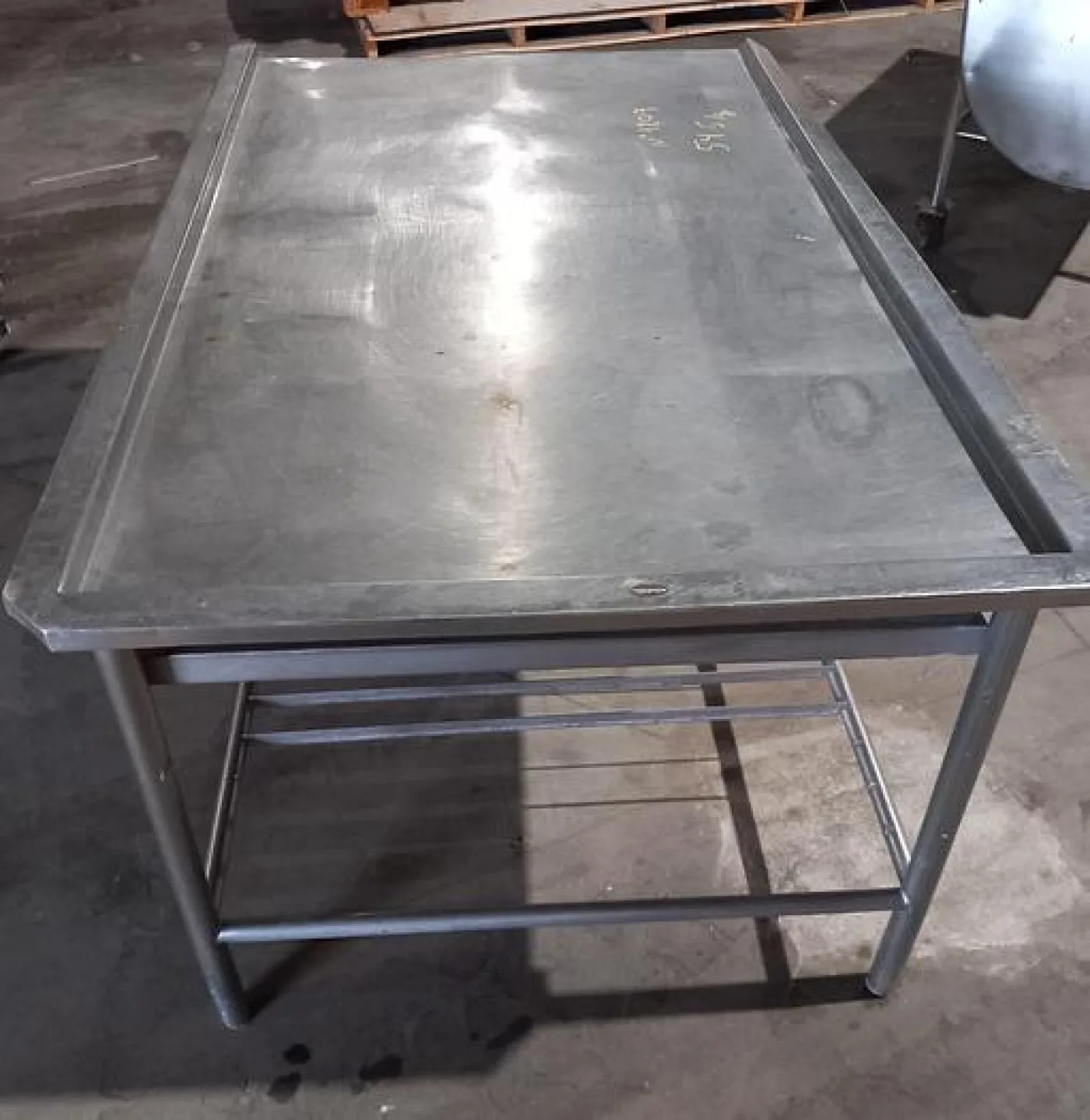 Mesa de inox com 1X1,7 metros - 2