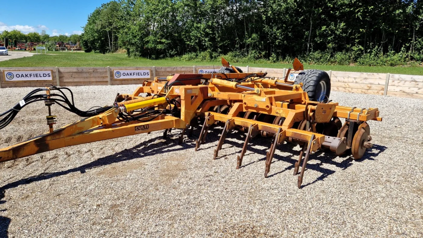 1998 Simba 5.5m CultiPress - 1