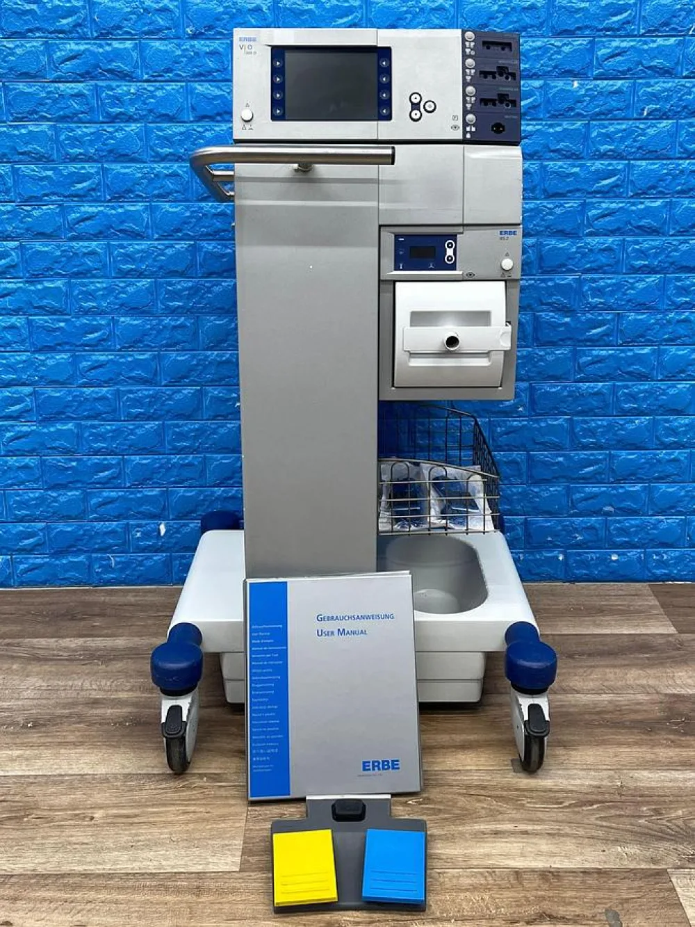 Erbe VIO 300D Includes Foot Switch, Erbe IES 2 Pump and ERBE user manual