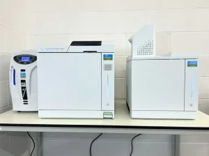 Perkin Elmer GC 2400 System