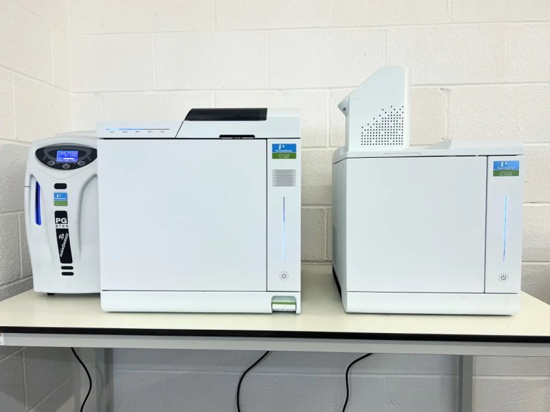 Perkin Elmer GC 2400 System