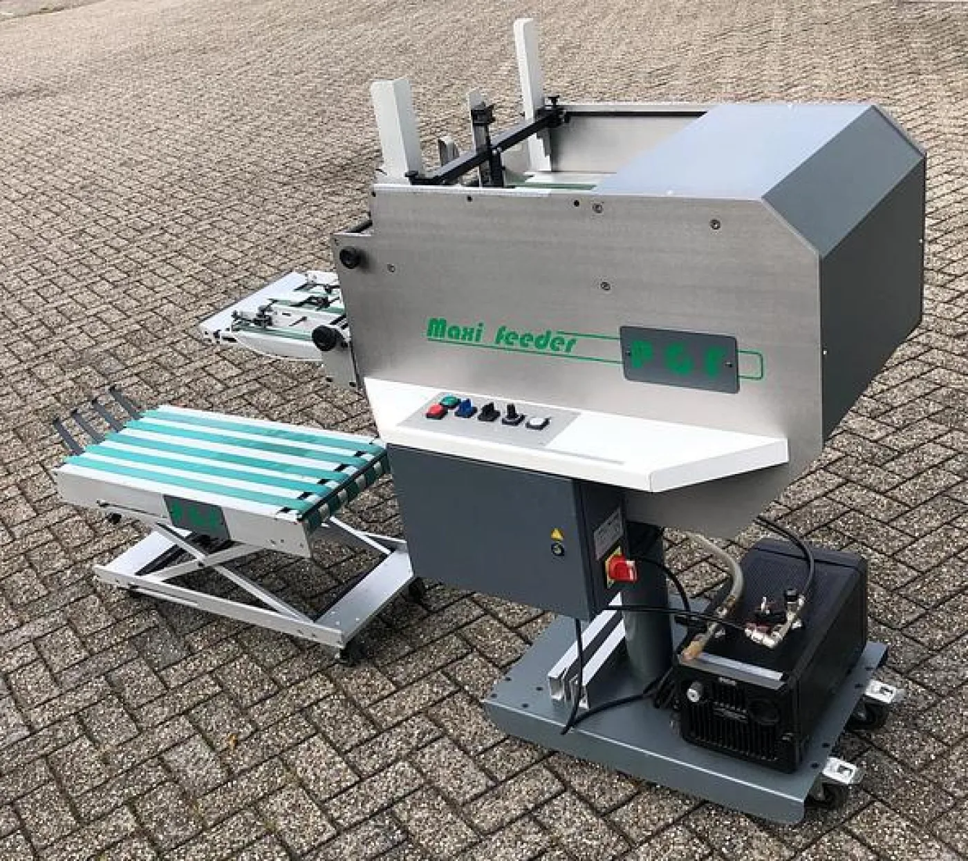 PGF Maxi Feeder - 2