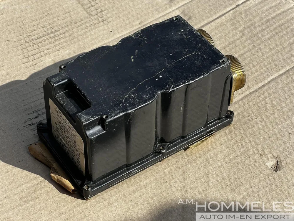 VOLTAGE REGULATOR M109