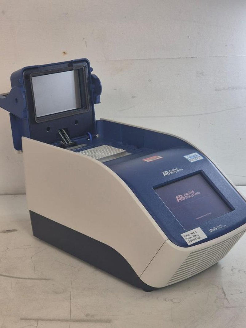 Applied Biosystems Verity 96-Well 9903 Thermal Cycler