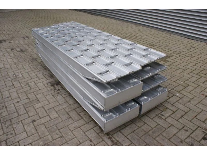 Ultra-Lite Allu Ramps / Allu auffahrrampen - 23.8 Ton Capacity - New!